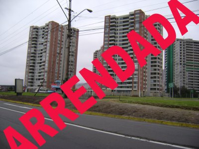 Hermoso departamento amoblado con espectacular vista , estacionamiento,bodega,piscina,conserjeria,juegos infantiles,seguridad las 24 horas.
Departamento nuevo, recien entregado a sus dueños.
