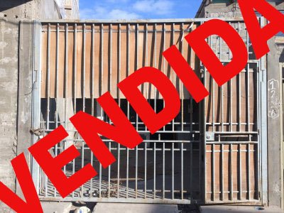 Casa en un 80% de su construcción,con loza y bloques para segundo nivel,estacionamiento.